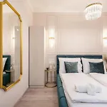 Kiraly 33 - Hidden Gem - Location By Bqa Budapest